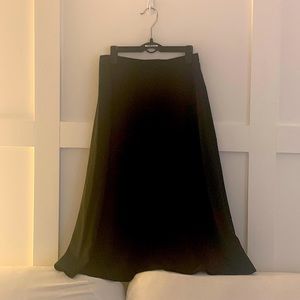 NWT Tahari midi black skirt
